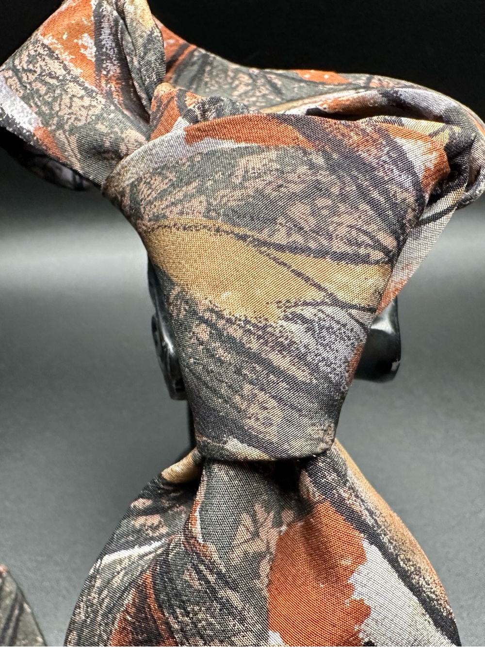 Kuppenheimer Men's Clothiers — Charcoal Abstract Modernist